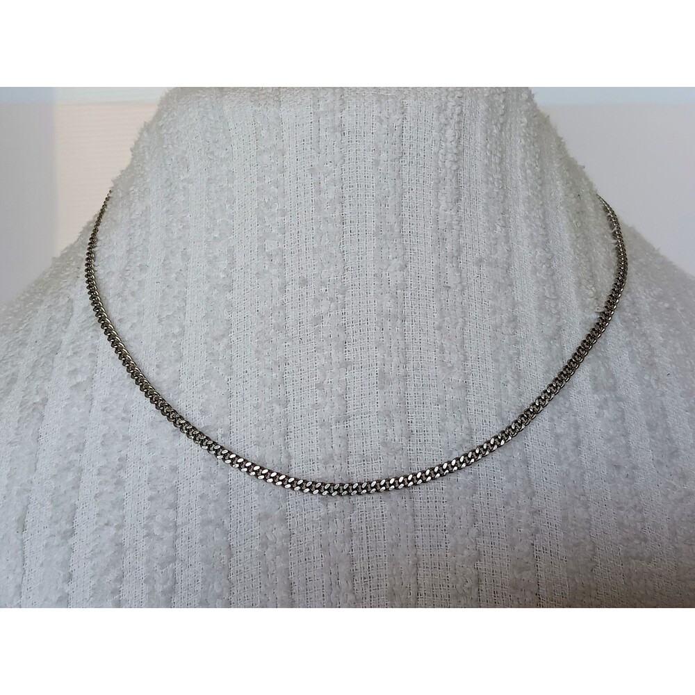 Vintage Avon Silvertone Cuban Chain Necklace 18 in